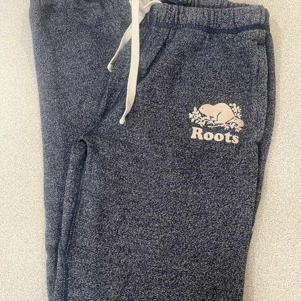 Roots Gray Sweatpants with Elastic Cuffs and Drawstring